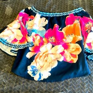 Women’s off the shoulder S blouse